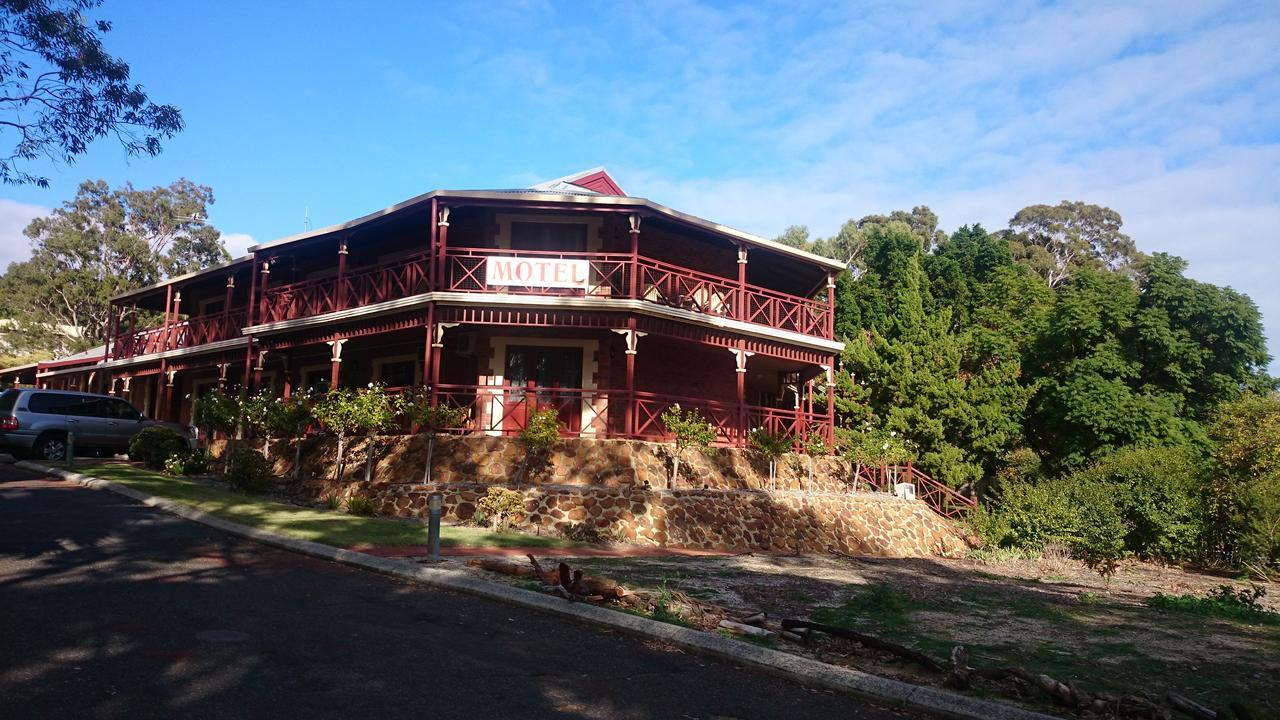 Heritage Country Motel Perth Kültér fotó
